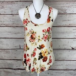 Le3No a medium Racerback Floral Tank